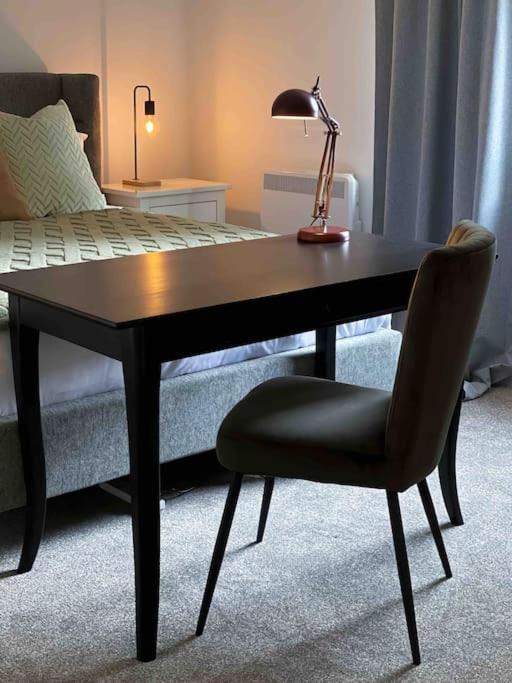 Modern Flat Near Train Station With Free Parking Apartment Cambridge  Ngoại thất bức ảnh