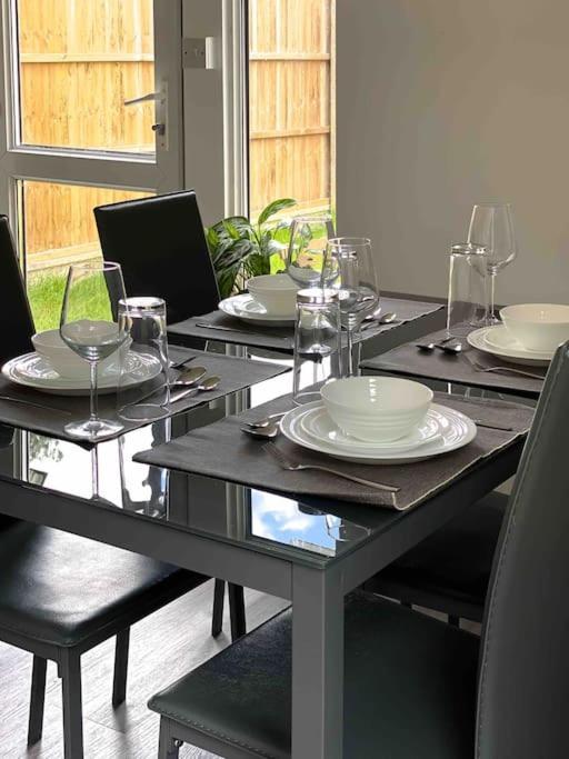 Modern Flat Near Train Station With Free Parking Apartment Cambridge  Ngoại thất bức ảnh