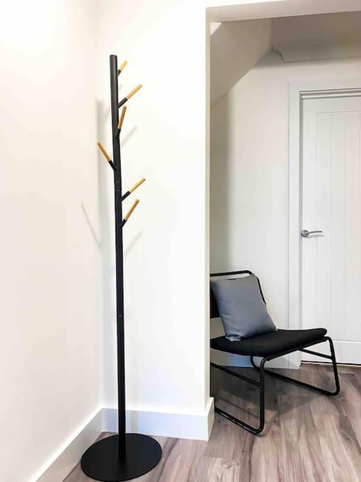 Modern Flat Near Train Station With Free Parking Apartment Cambridge  Ngoại thất bức ảnh