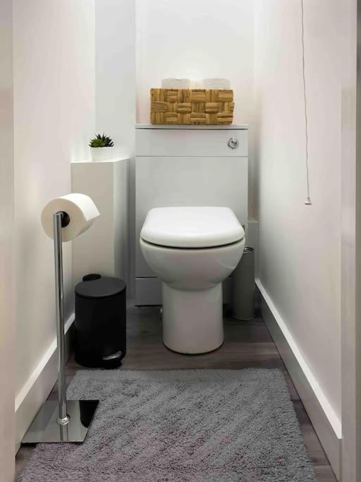 Modern Flat Near Train Station With Free Parking Apartment Cambridge  Ngoại thất bức ảnh